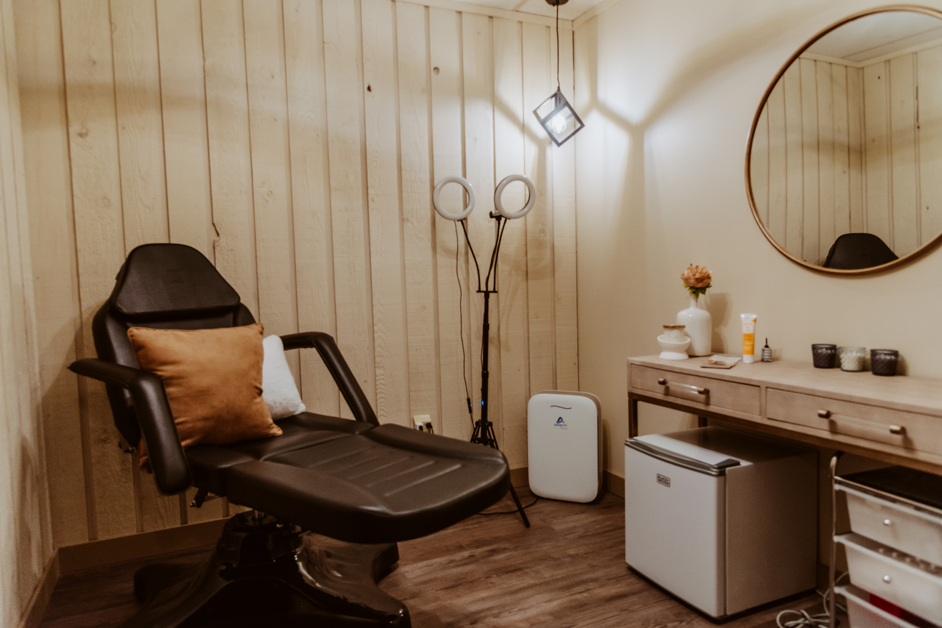 Pale pink Atelier B. treatment room